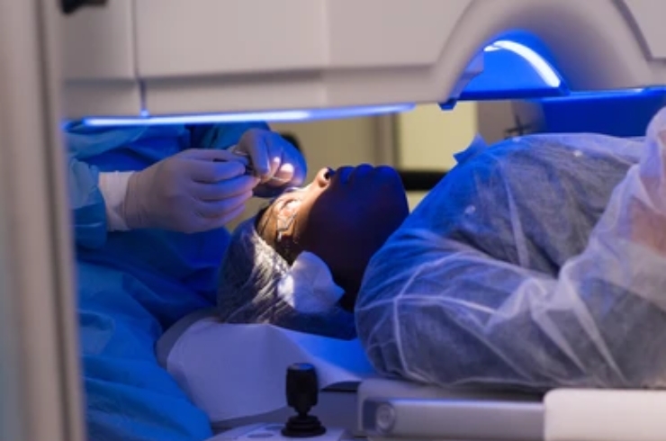 Refractive Surgery-----16